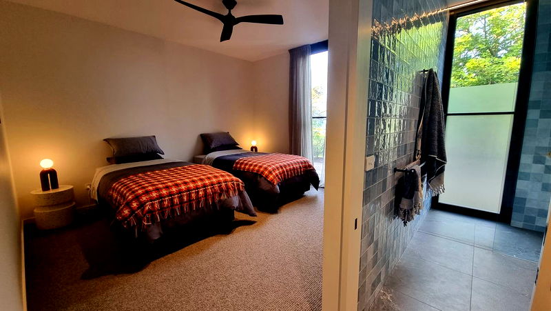 Golden Dune Retreat (Walk to the beach)