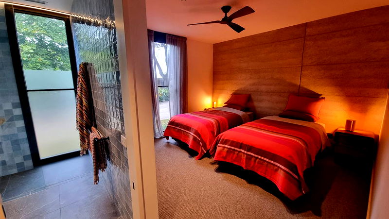 Golden Dune Retreat (Walk to the beach)