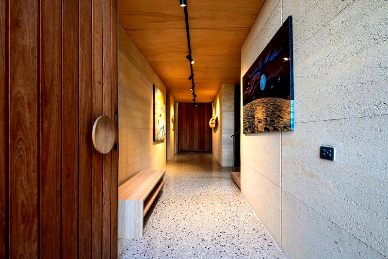 Golden Dune Retreat (Walk to the beach)