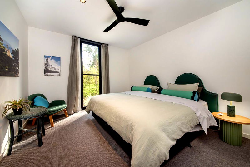 Golden Dune Retreat (Walk to the beach)