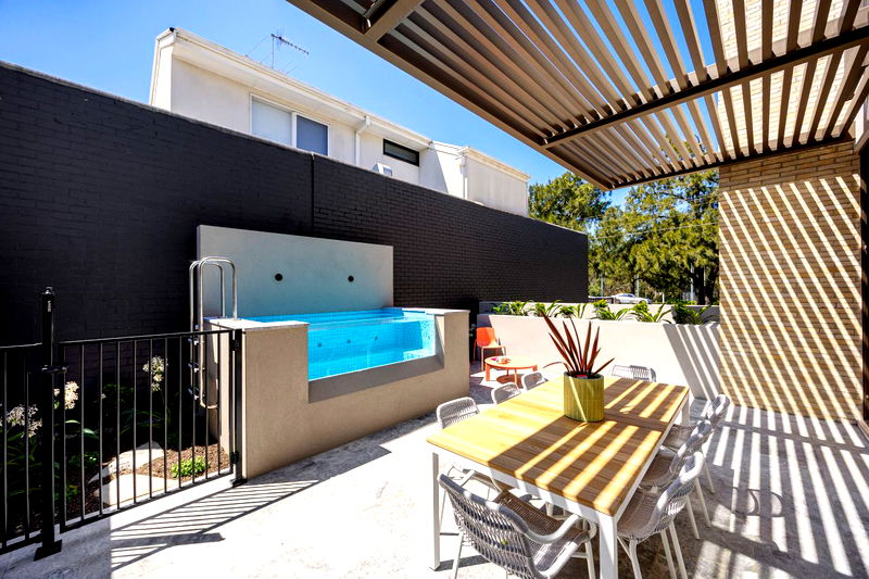 Urban Luxe Loft with pool