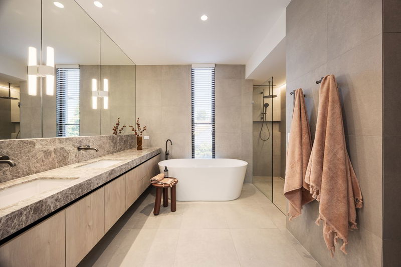 Urban Luxe Loft with pool