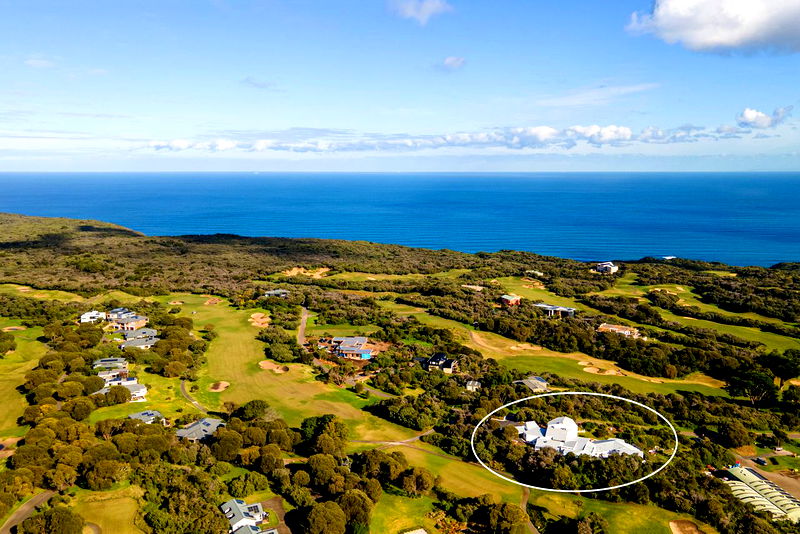 The Cape Retreat (Stunning views)