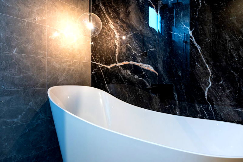 The Grandstand (Walking access to MCG)