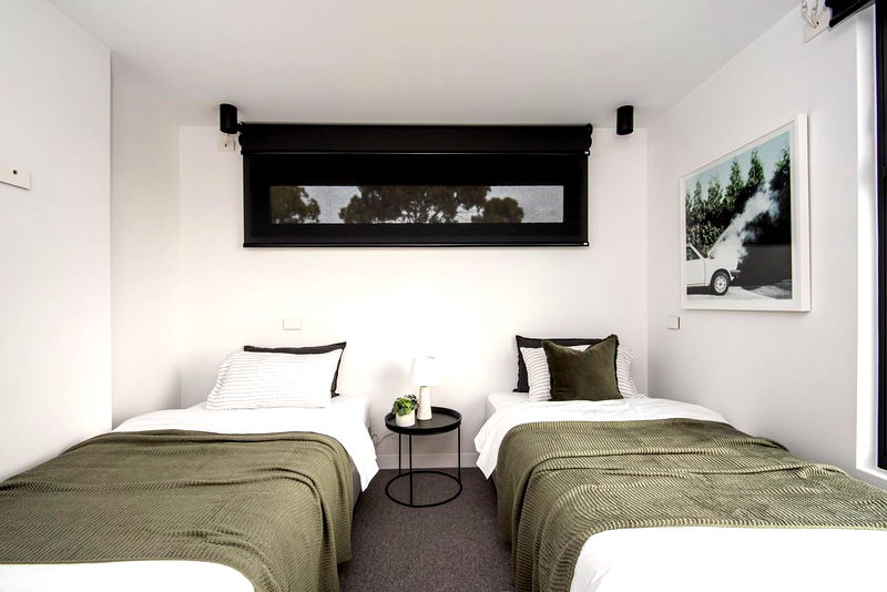 The Grandstand (Walking access to MCG)