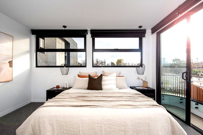 The Grandstand (Walking access to MCG)