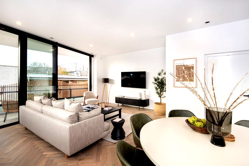 The Grandstand (Walking access to MCG)