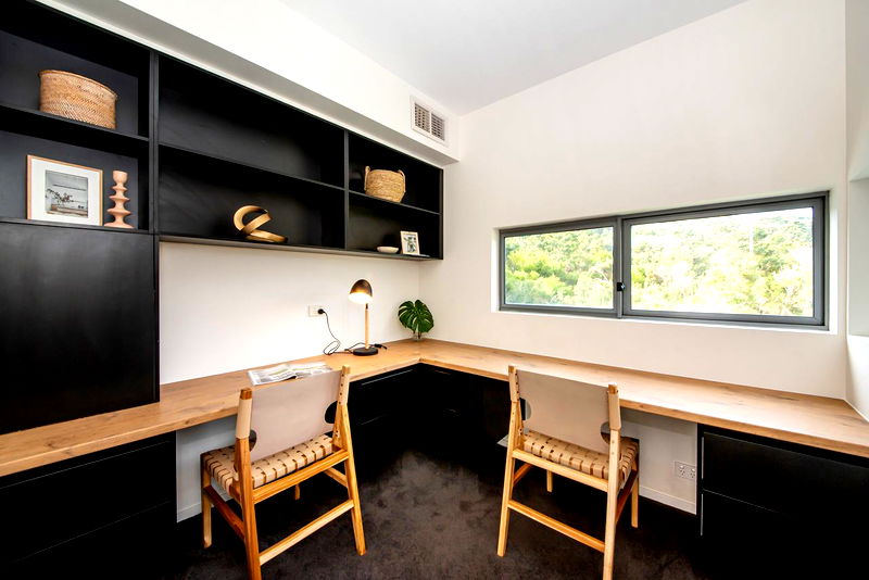 Seabreeze Haven (Walk to the beach)