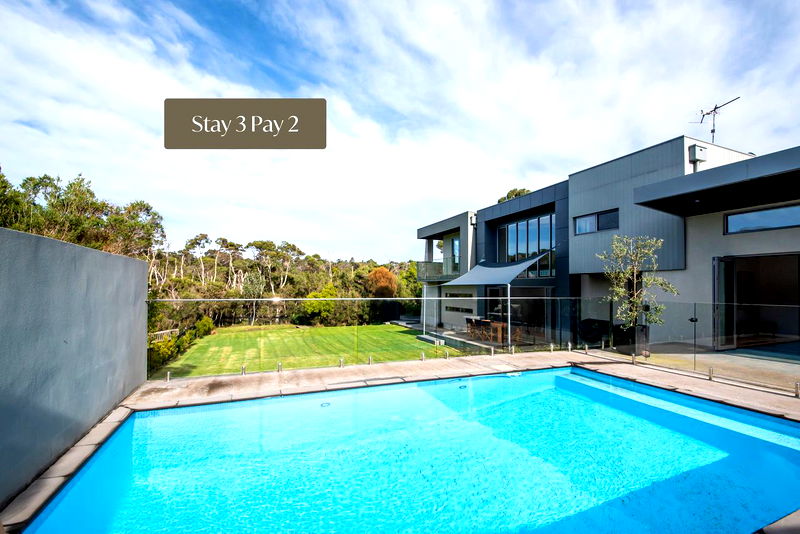 Seabreeze Haven (Walk to the beach)