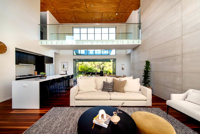 Seabreeze Haven (Walk to the beach)