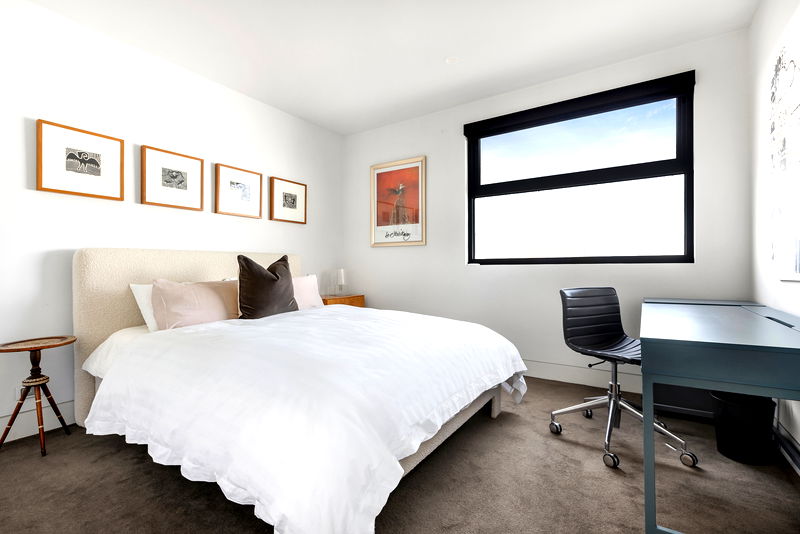 The Parade Penthouse (Walk to beach)