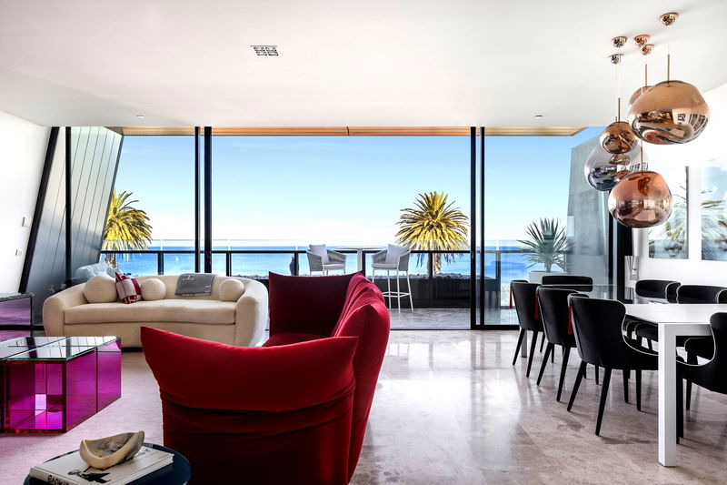 The Parade Penthouse (Walk to beach)