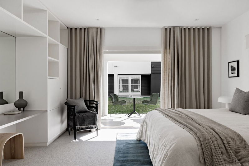 Amelika - luxury 25 acre estate with pool