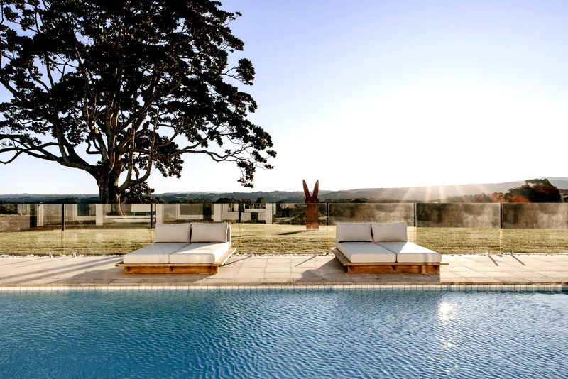 Amelika - luxury 25 acre estate with pool