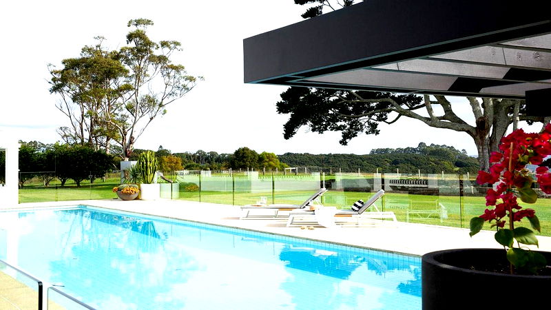 Amelika - luxury 25 acre estate with pool