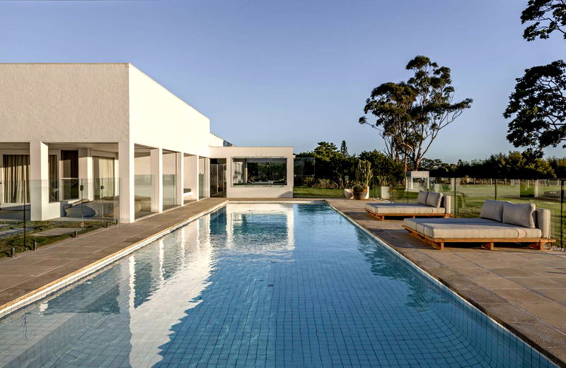 Amelika - luxury 25 acre estate with pool