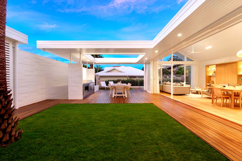 The Beach Box - beachside luxury home with private pool