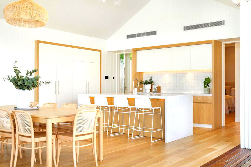 The Beach Box - beachside luxury home with private pool