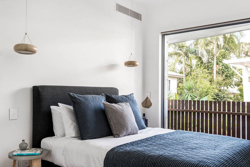 Coconut Palms Villa One - beachside luxury with pool