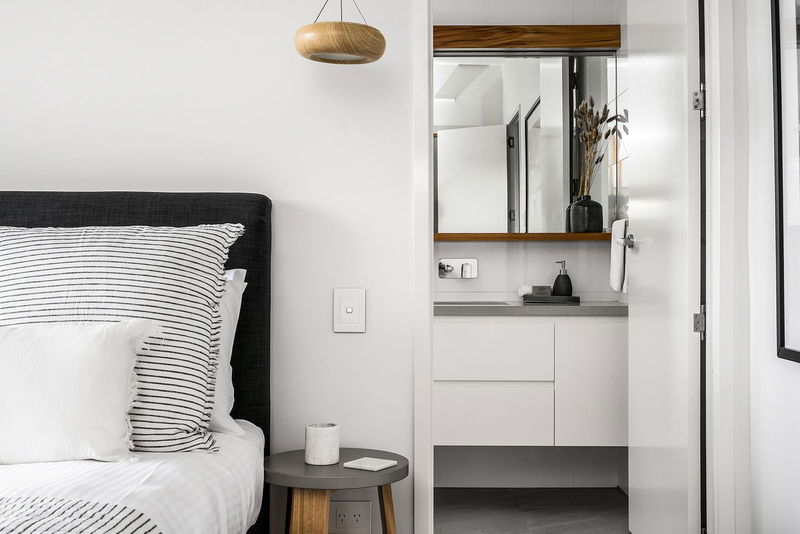 Coconut Palms Villa One - beachside luxury with pool