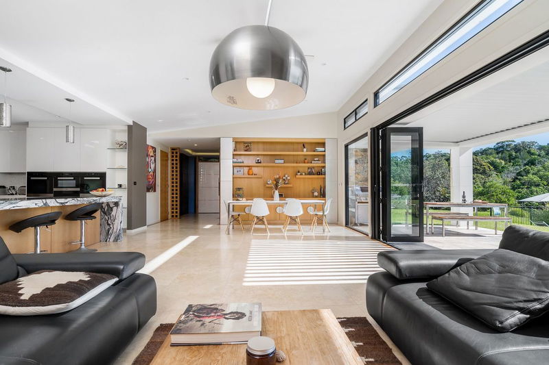 Aurora - Broken Head retreat with pool