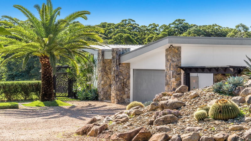 Aurora - Broken Head retreat with pool