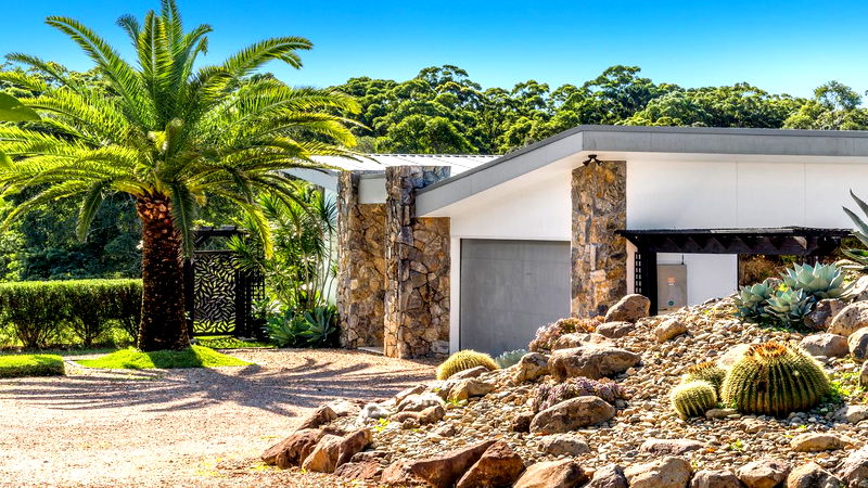 Aurora - Broken Head retreat with pool