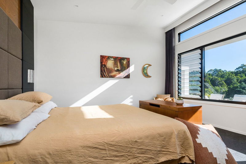 Aurora - Broken Head retreat with pool