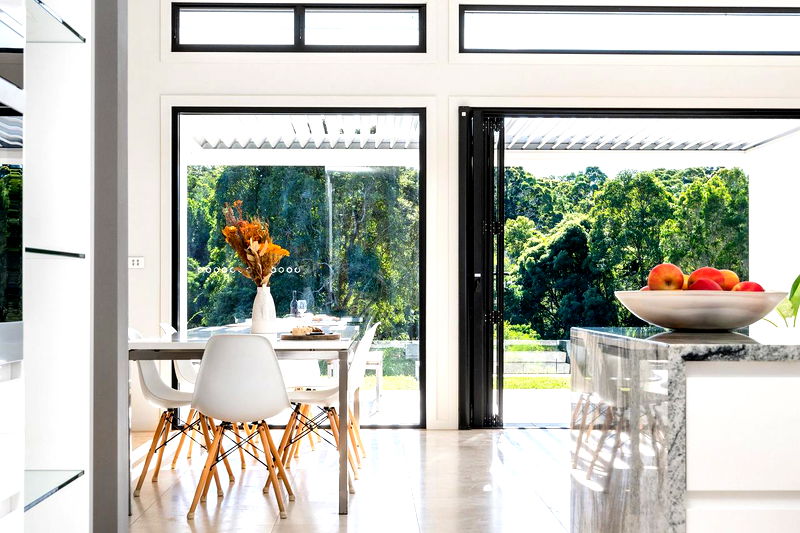 Aurora - Broken Head retreat with pool