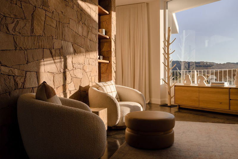 Myocum Retreat - luxury hinterland estate with pool