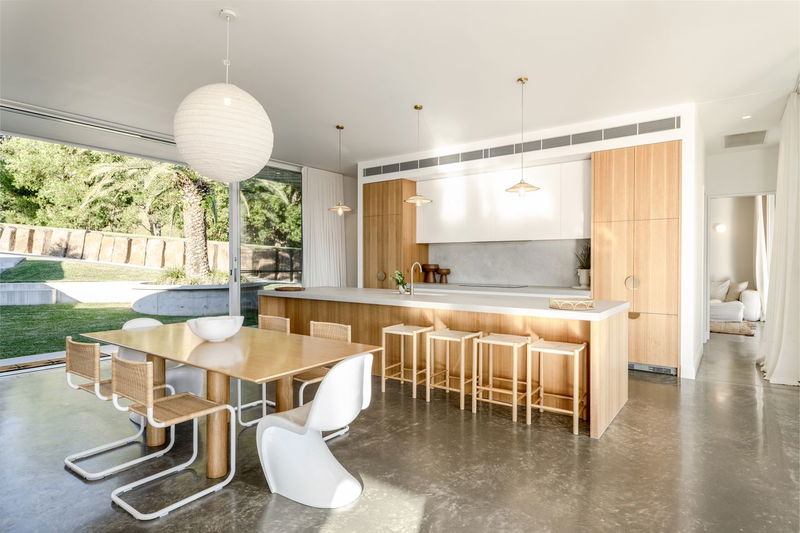 Myocum Retreat - luxury hinterland estate with pool