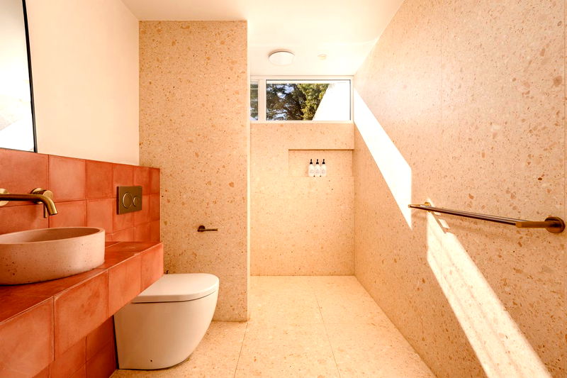 Myocum Retreat - luxury hinterland estate with pool