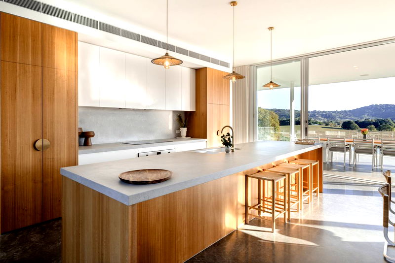 Myocum Retreat - luxury hinterland estate with pool