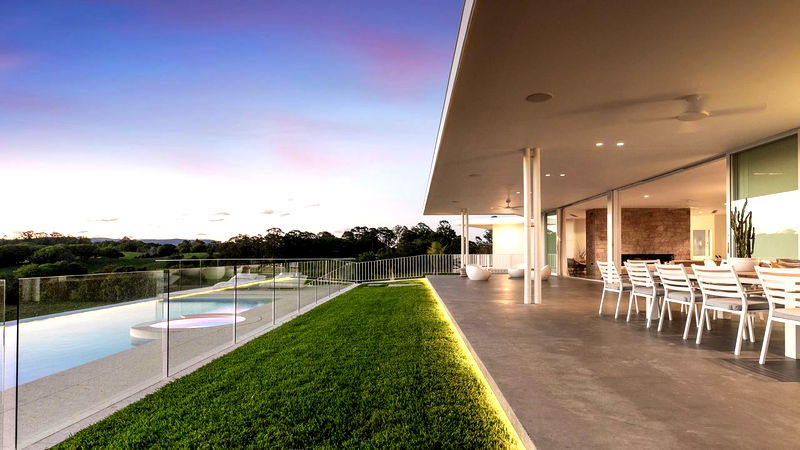 Myocum Retreat - luxury hinterland estate with pool