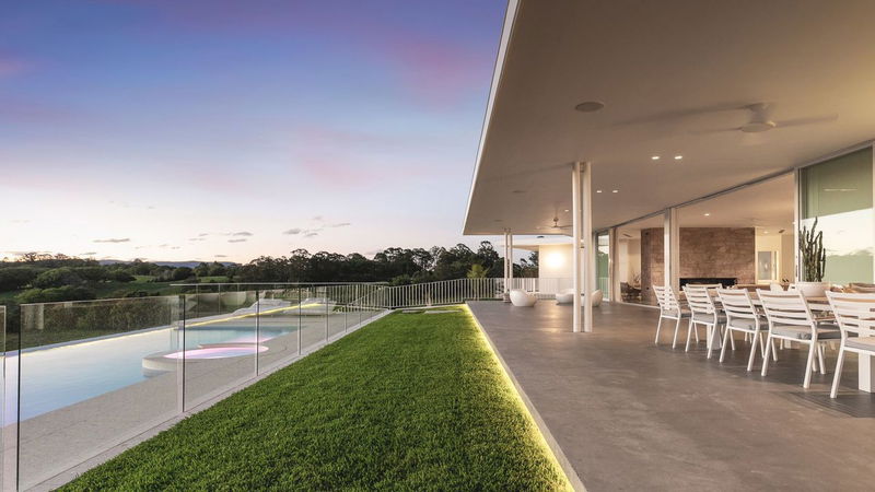 Myocum Retreat - luxury hinterland estate with pool