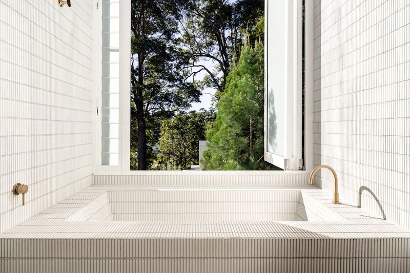 Myocum Retreat - luxury hinterland estate with pool