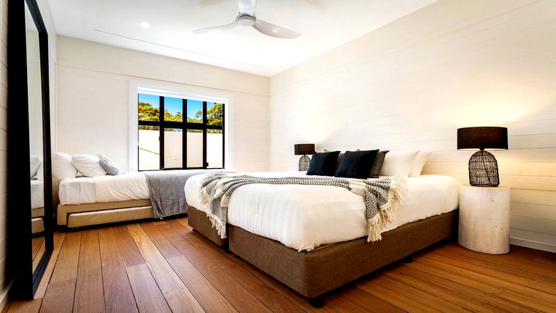 Casa Bonita - retro-chic home with pool