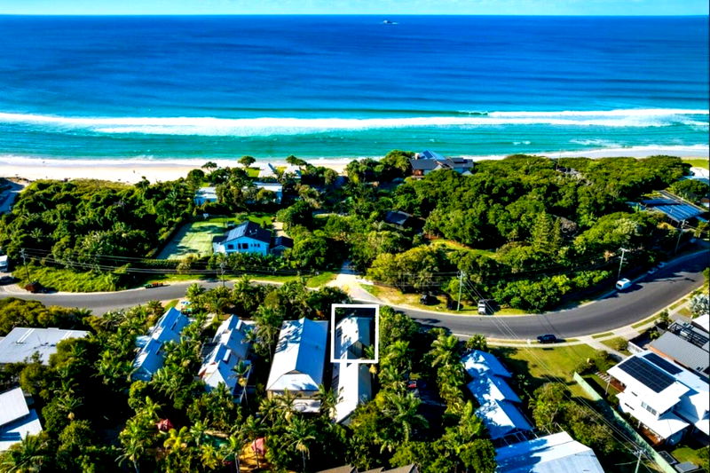 Le Petit Chou  - steps from Belongil Beach