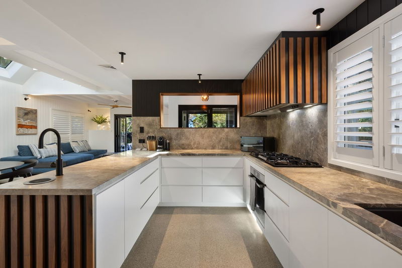 Le Petit Chou  - steps from Belongil Beach