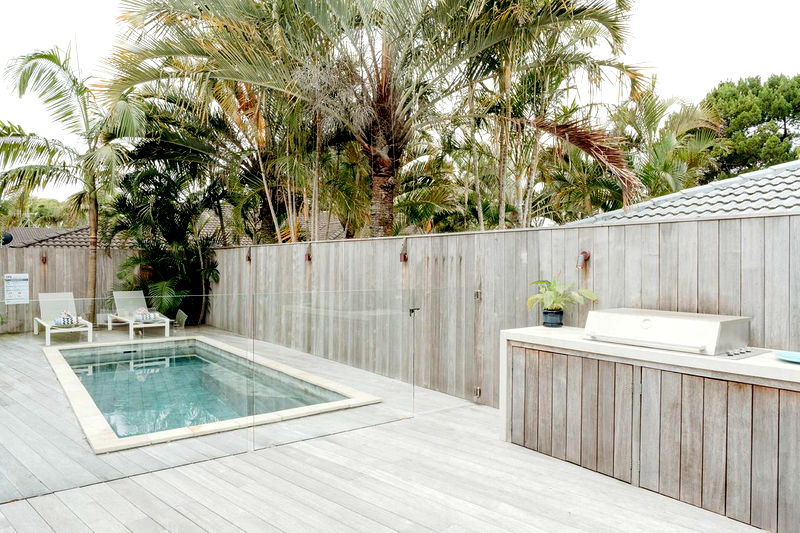 Blanco - pet-friendly beach home with pool