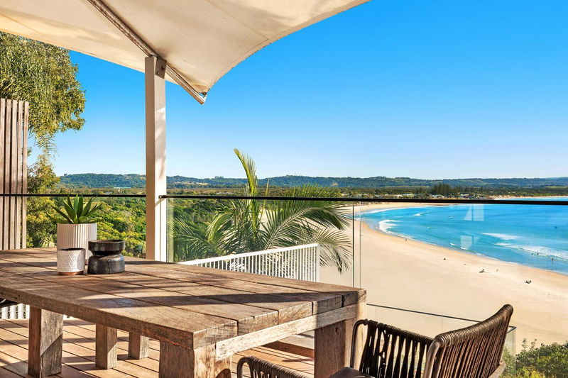 Lighthouse - stunning 5 BR beach house with pool