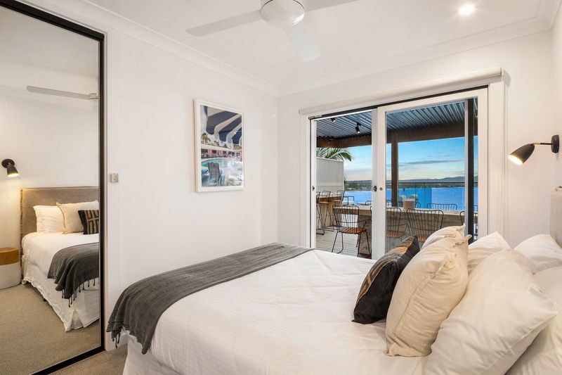 Lighthouse - stunning 5 BR beach house with pool