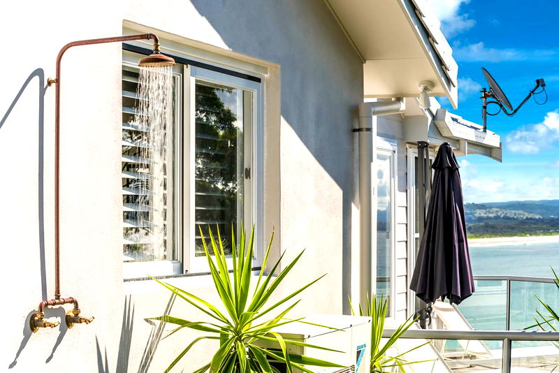 Lighthouse - stunning 5 BR beach house with pool