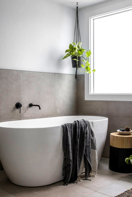 Lighthouse - stunning 5 BR beach house with pool