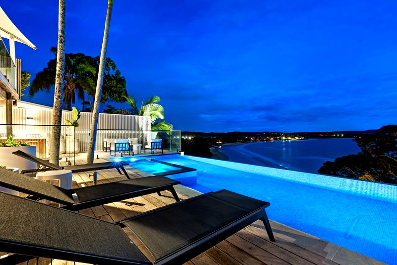 Lighthouse - stunning 5 BR beach house with pool