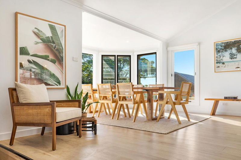 Lighthouse - stunning 5 BR beach house with pool