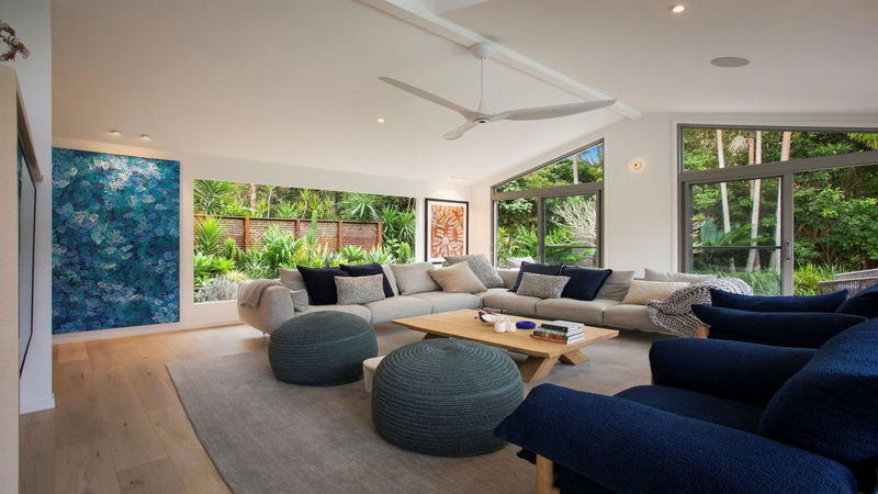 Tallow Treetops - walking distance to beaches