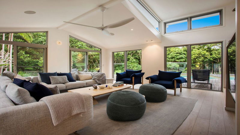 Tallow Treetops - walking distance to beaches