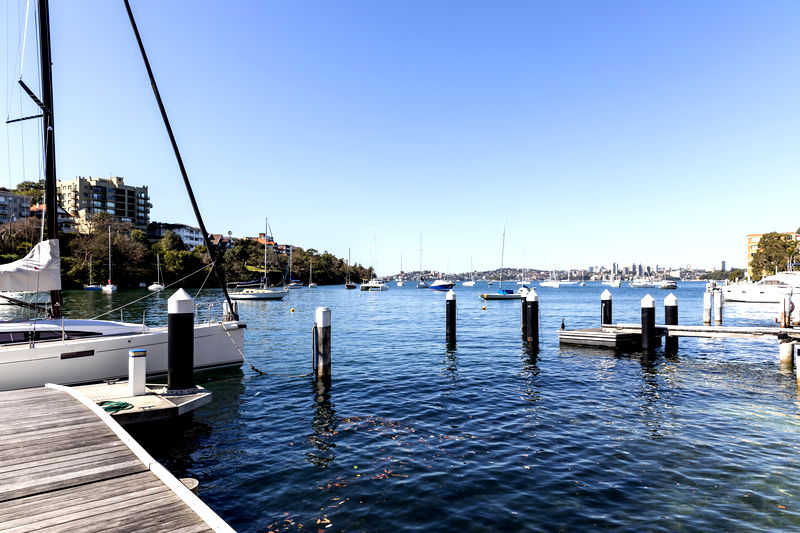 The Boat House (Walk to Beach)