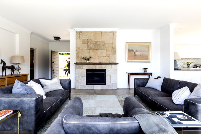 The Boat House (Walk to Beach)